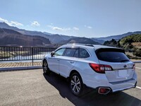 スバル レガシィ アウトバック リミテッド_AWD(CVT_2.5)