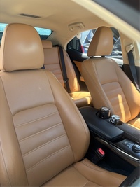 レクサス ISハイブリッド 300h“バージョンL”(CVT_2.5)