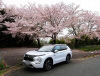 三菱 アウトランダーPHEV P_7人乗り_4WD(2.4)