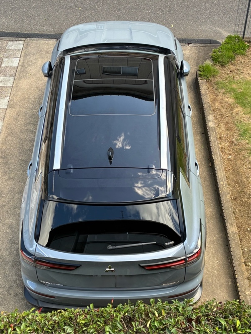 三菱 アウトランダーPHEV P エグゼクティブパッケージ_7人乗り_4WD(2.4)