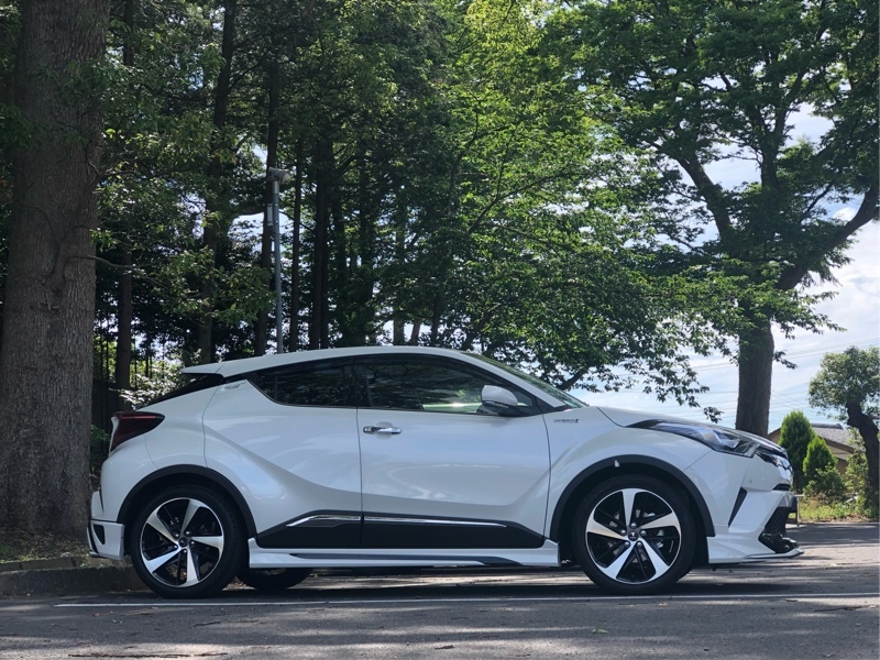 トヨタ C-HRハイブリッド