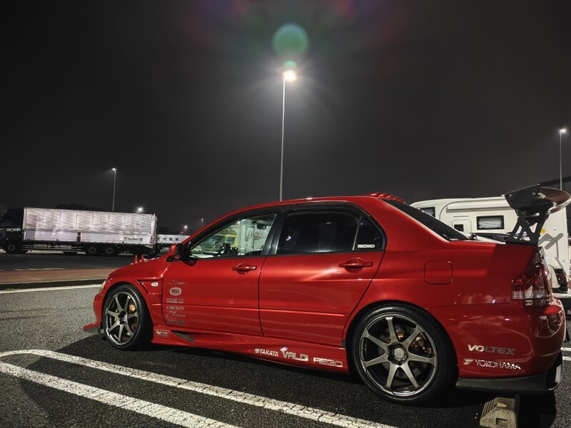 三菱 ランサーエボリューション GSR_4WD(MT)