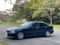BMW 3シリーズ セダン 320i_LHD(AT_2.0)