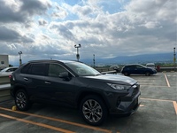 トヨタ RAV4 G“Zパッケージ”_4WD(CVT_2.0)