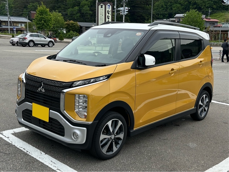 三菱 eKクロス T_4WD(CVT_0.66)