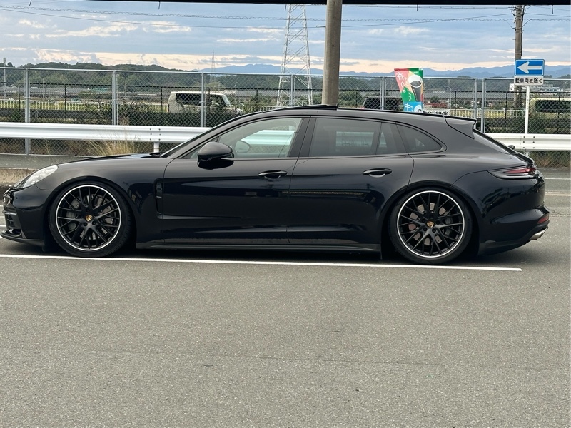 ポルシェ パナメーラ スポーツツーリスモ パナメーラ 4S スポーツツーリスモ_RHD_4WD(PDK_2.9)