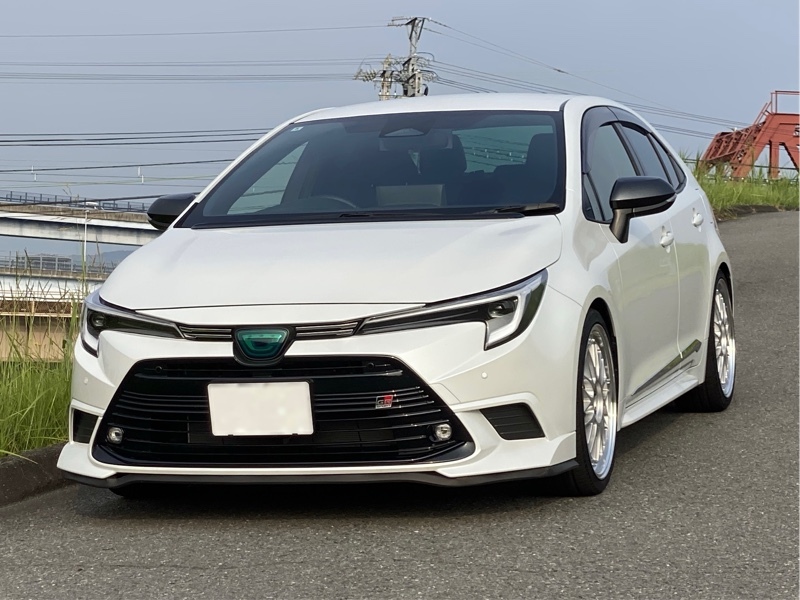 トヨタ カローラハイブリッド W×B(CVT_1.8_ハイブリッド)