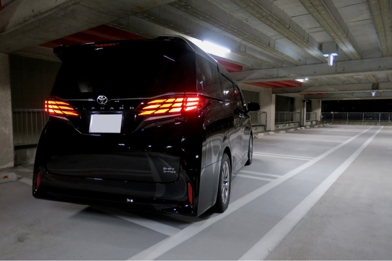 トヨタ アルファード X_E-Four(CVT_2.5_ハイブリッド)