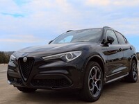 アルファロメオ ステルヴィオ 2.0 ターボ Q4 ヴェローチェ_RHD_4WD(AT_2.0)
