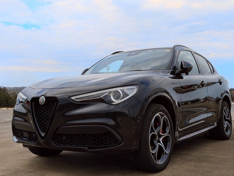 アルファロメオ ステルヴィオ 2.0 ターボ Q4 ヴェローチェ_RHD_4WD(AT_2.0)