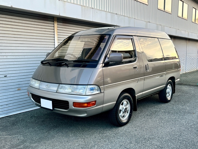 【新品】TOMICALIMITEDVINTAGENEO トヨタタウンエースワゴン トミカリミテッドヴィンテージ NEO 1/64 トヨタ タウンエース