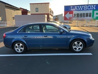 アウディ A4 （セダン） 1.8T クワトロ_RHD_4WD(AT_1.8)