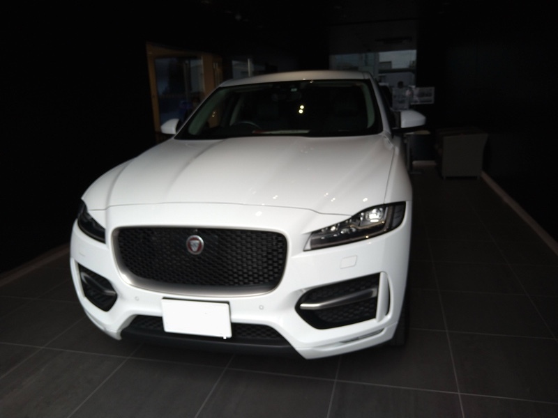 ジャガー F-PACE Rスポーツ(ディーゼル)_RHD_AWD(AT_2.0)