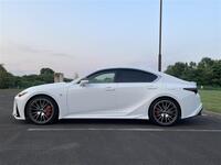 レクサス ISハイブリッド 300h“Fスポーツ”_AWD(CVT_2.5)
