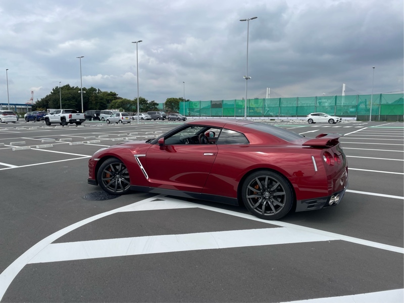 日産 NISSAN GT-R GT-R プレミアムエディション_4WD(DCT_3.8)
