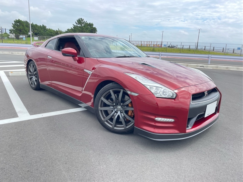 日産 NISSAN GT-R GT-R プレミアムエディション_4WD(DCT_3.8)