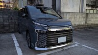 トヨタ ヴォクシー ハイブリッド S-Z_7人乗り(CVT_1.8_ハイブリッド)