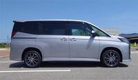 トヨタ ノア S-Z_7人乗り_4WD(CVT_2.0)