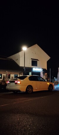 スバル レガシィB4