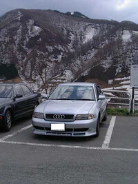 アウディ A4 （セダン） 1.8T クワトロ_LHD_4WD(MT_1.8)
