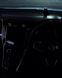 トヨタ ハリアーハイブリッド ハイブリッド プレミアム“アドバンスドパッケージ”_4WD(CVT_2.5)