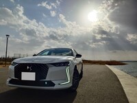 DSオートモビル DS4 E-TENSE リヴォリ E-TENSE_RHD(e-EAT_1.6)