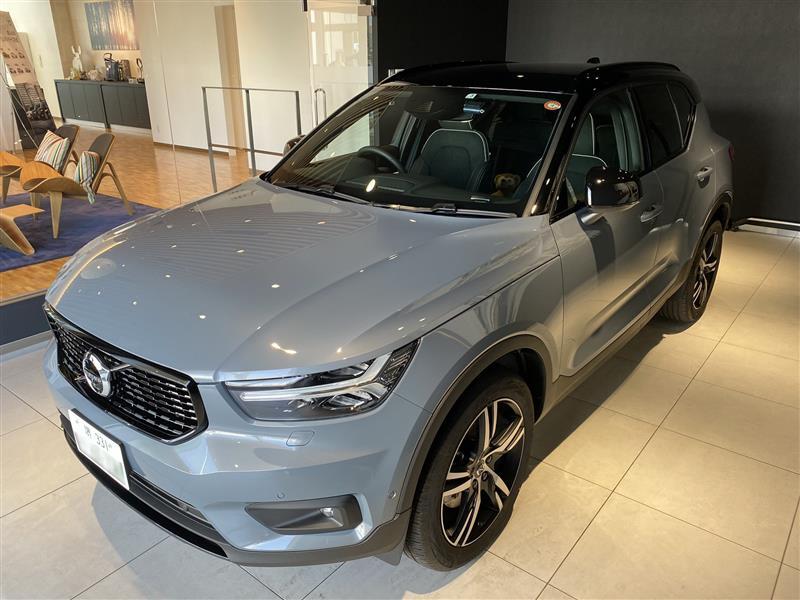 ボルボ XC40 B5 AWD Rデザイン_RHD_AWD(AT_2.0)