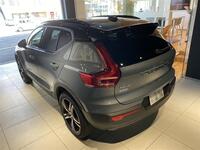 ボルボ XC40 B5 AWD Rデザイン_RHD_AWD(AT_2.0)