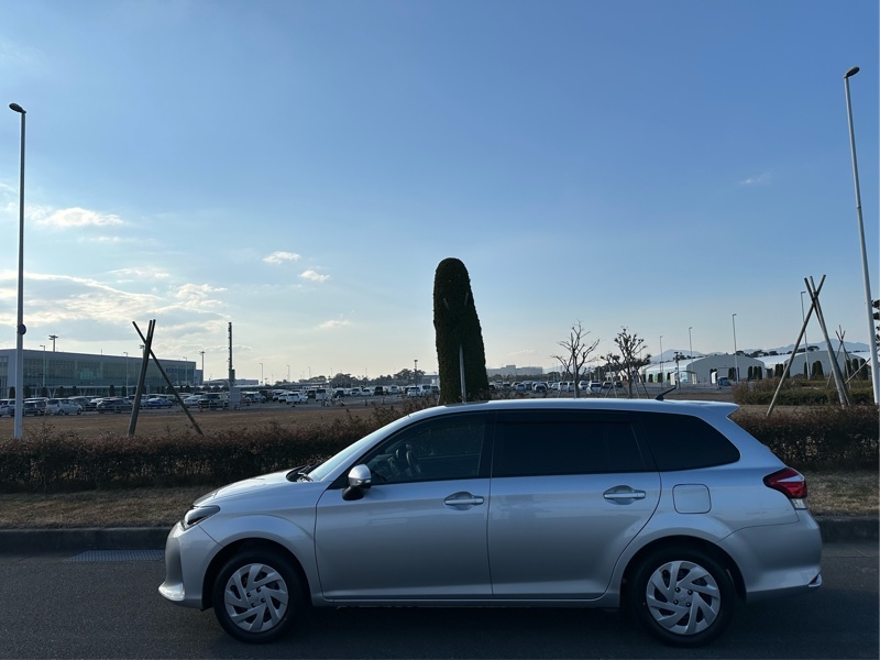 トヨタ カローラフィールダーハイブリッド EX(CVT_1.5_ハイブリッド)