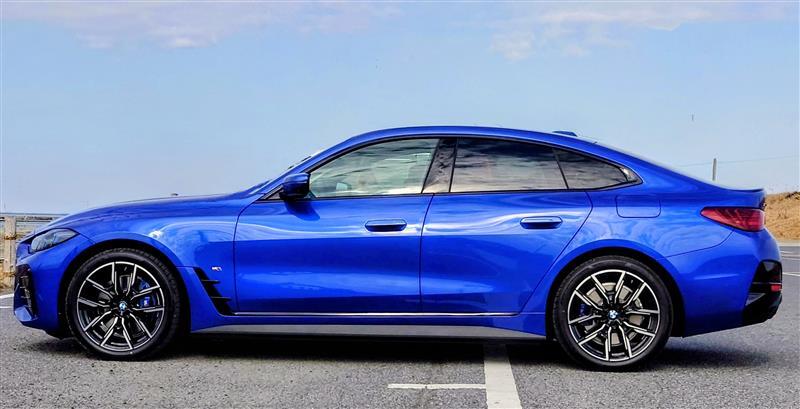 BMW i4 eドライブ40 Mスポーツ_RHD