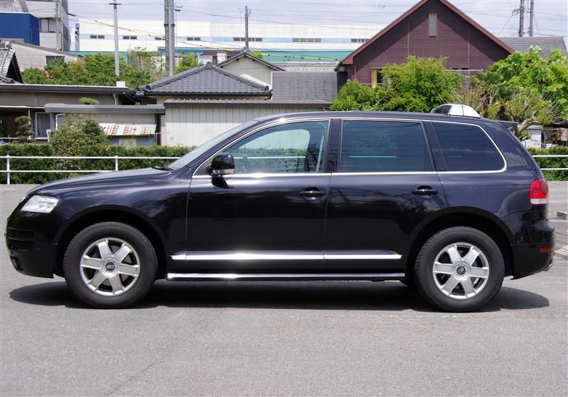 フォルクスワーゲン トゥアレグ V6 シュトルツ_RHD_4WD(AT_3.2)