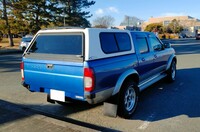 日産 ダットサンピックアップ ダブルキャブ_AX_4WD(AT_3.2ディーゼル)