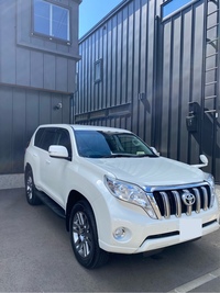 トヨタ ランドクルーザープラド TX“Lパッケージ”_7人乗り_4WD(AT_2.7)