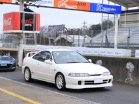 ホンダ インテグラ TYPE_R(3ドア_MT_1.8)