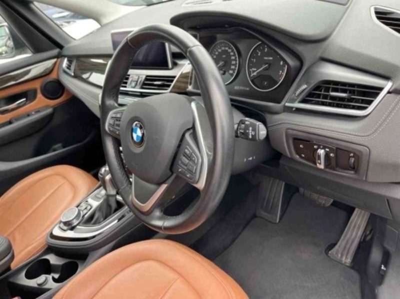 BMW 2シリーズ プラグインハイブリッド 225xe アクティブツアラー ラグジュアリー_RHD_4WD(AT_1.5)