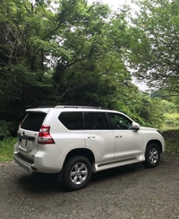 トヨタ ランドクルーザープラド TX_5人乗り_4WD(AT_2.8)