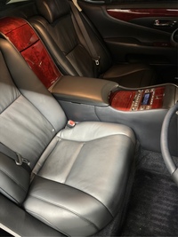 レクサス LS 460L バージョン UZ 4人乗り(AT_4.6)