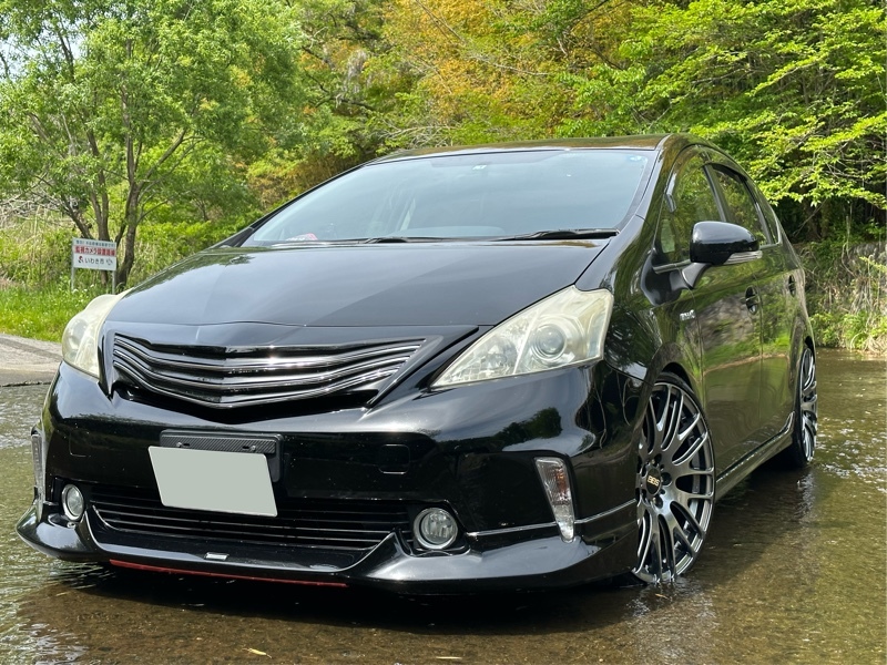 トヨタ プリウスα S_7人乗り(CVT_1.8)