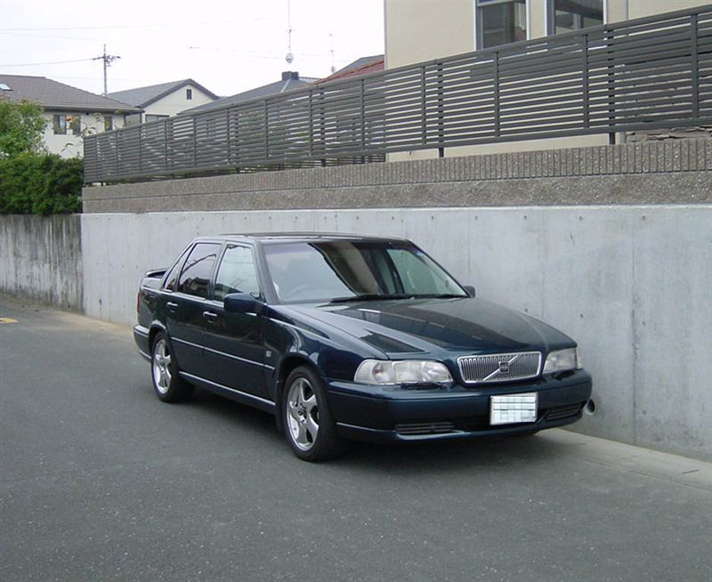 ボルボ S70 T-5_RHD(AT_2.3)