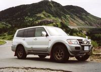 三菱 パジェロ エクシードS4WD(AT_3.5_7人乗)