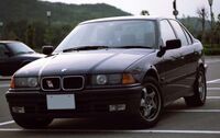 BMW 3シリーズ セダン 325i_RHD(AT_2.5)