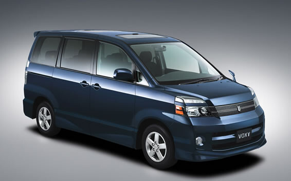 トヨタ ヴォクシー 新型・現行モデル