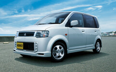 三菱 eKスポーツ