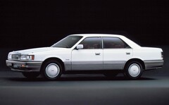 マツダ ルーチェ(1989年3月モデル) の新車情報・カタログ - carview