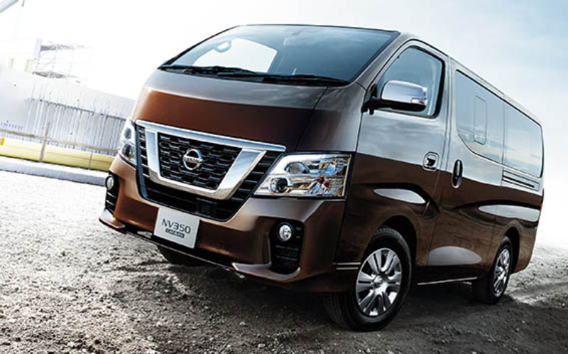日産 NV350 キャラバン プレミアムGX フロントグリル 新車外し