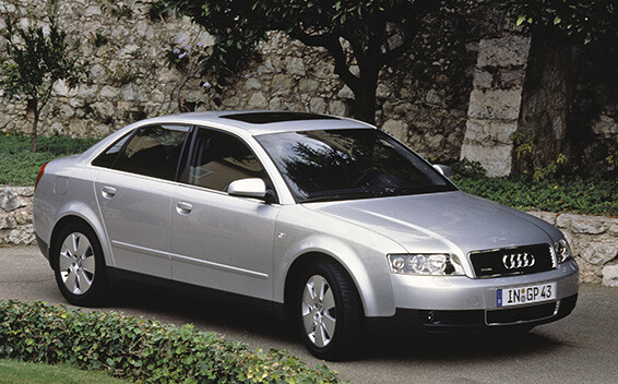 アウディ A4 （セダン） 新型・現行モデル