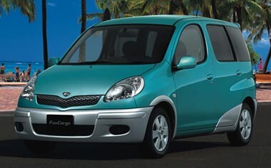 トヨタ ファンカーゴ 新型・現行モデル