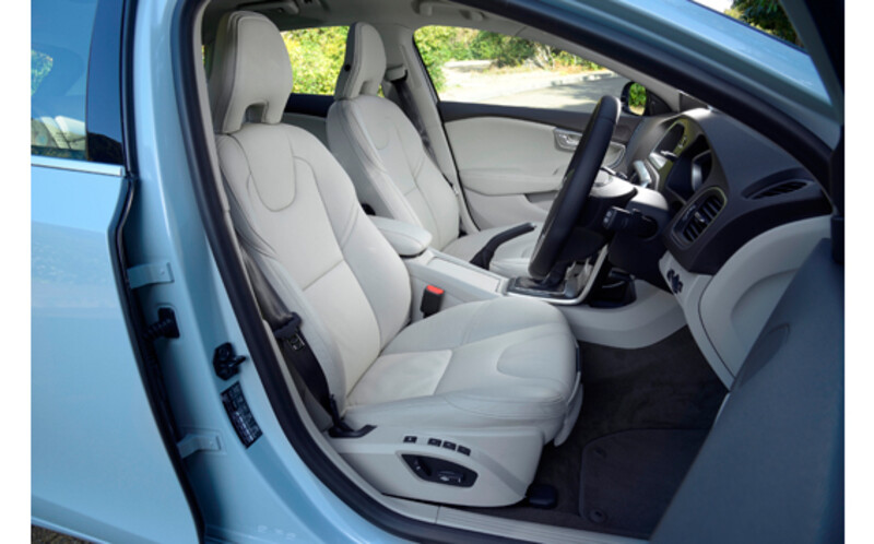 V40