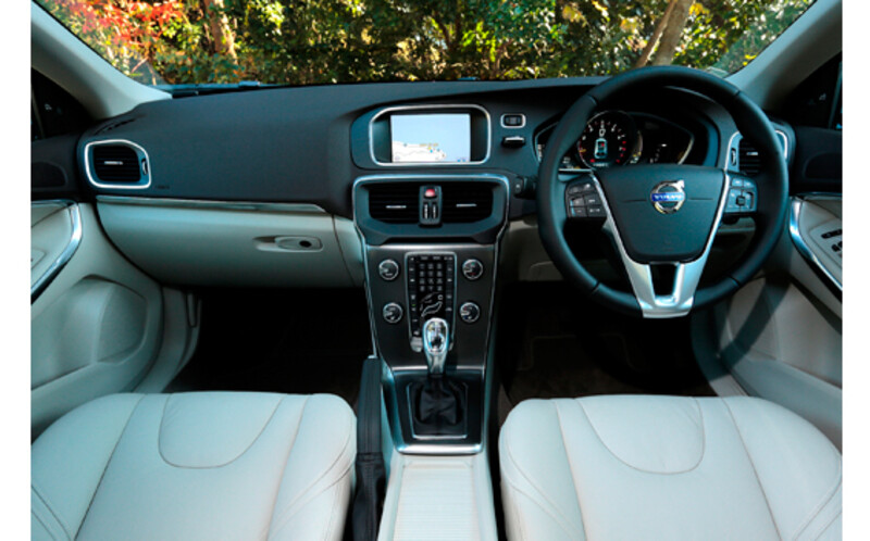 V40
