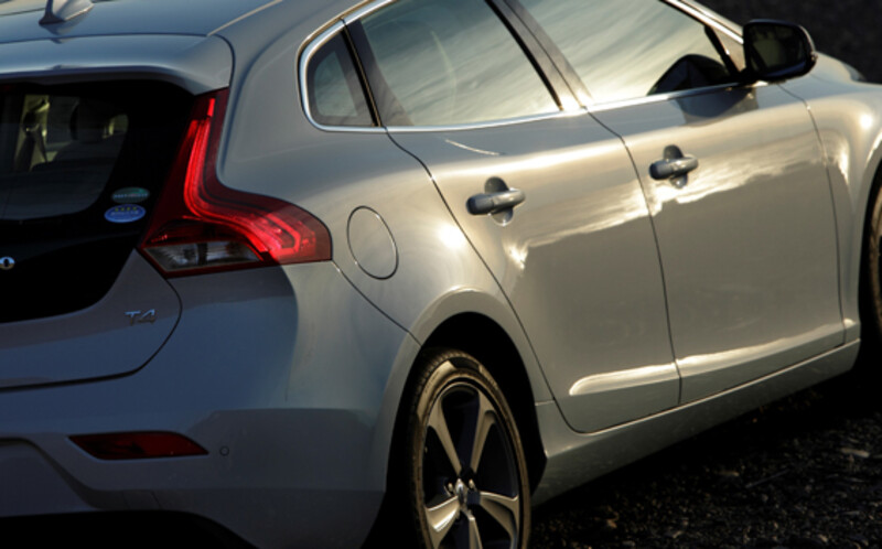 V40